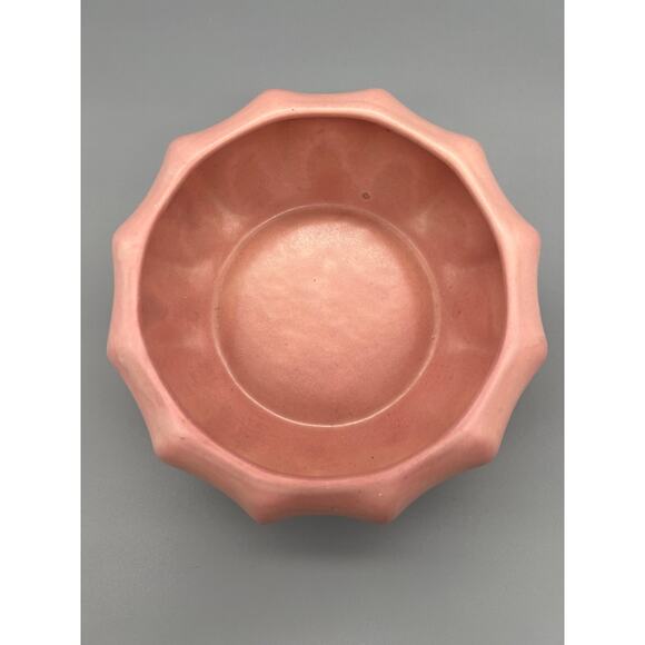 VTG Royal Haeger Pottery Pink Scalloped Midcentury Bowl or Planter Made In USA - Picture 8 of 10